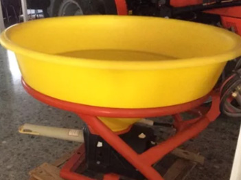 Venta Abonadora Ausama 500 kg. Nueva a estrenar.