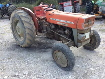 Se vende Massey Ferguson 135 ST con documentación.