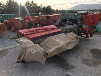 Se vende tractor Massey Ferguson 135 simple tracción