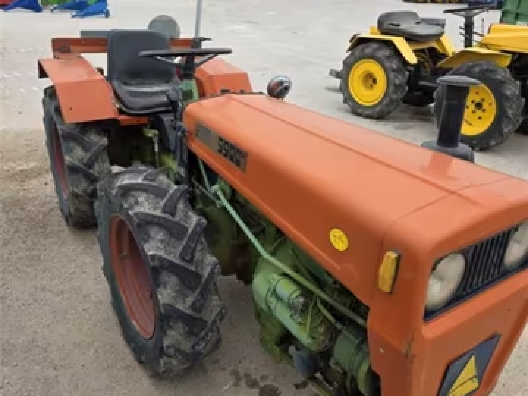 Rastrillo para acordonar ramas, de 3’20 nuevo a estrenar.